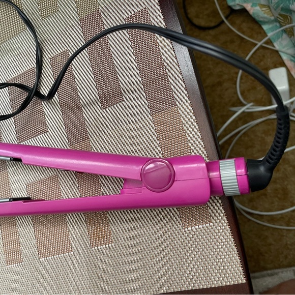 Conair straighter - Picture 2 of 5